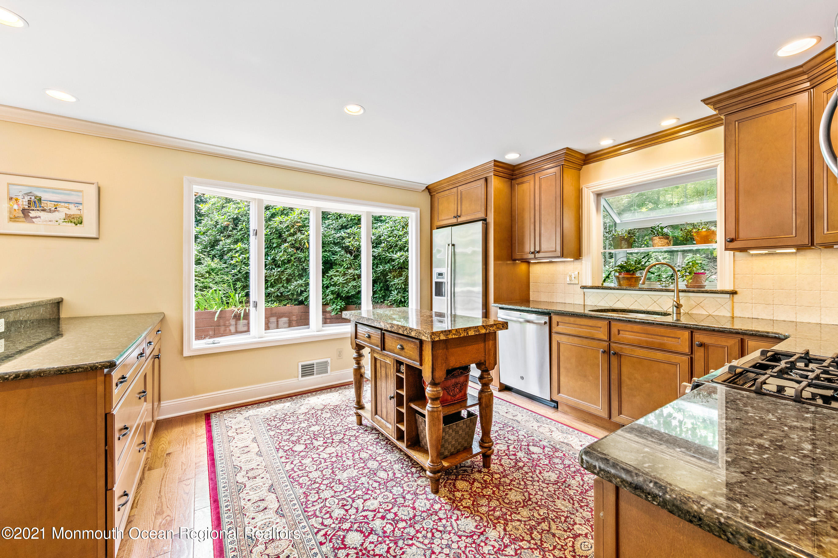556 Albermarle Road Brick, NJ 08724 - Photo 27 of 60 Recently Remodeled Kitchen!