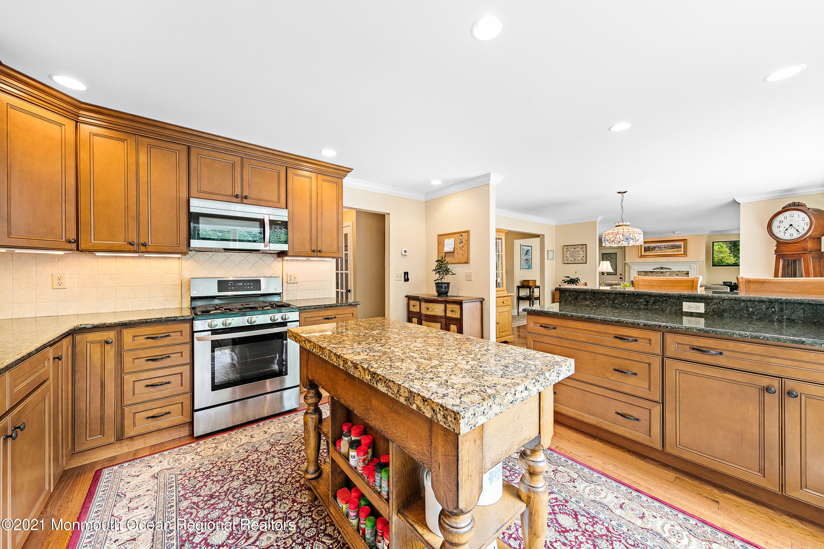 556 Albermarle Road Brick, NJ 08724 - Photo 29 of 60 Recently Remodeled Kitchen!