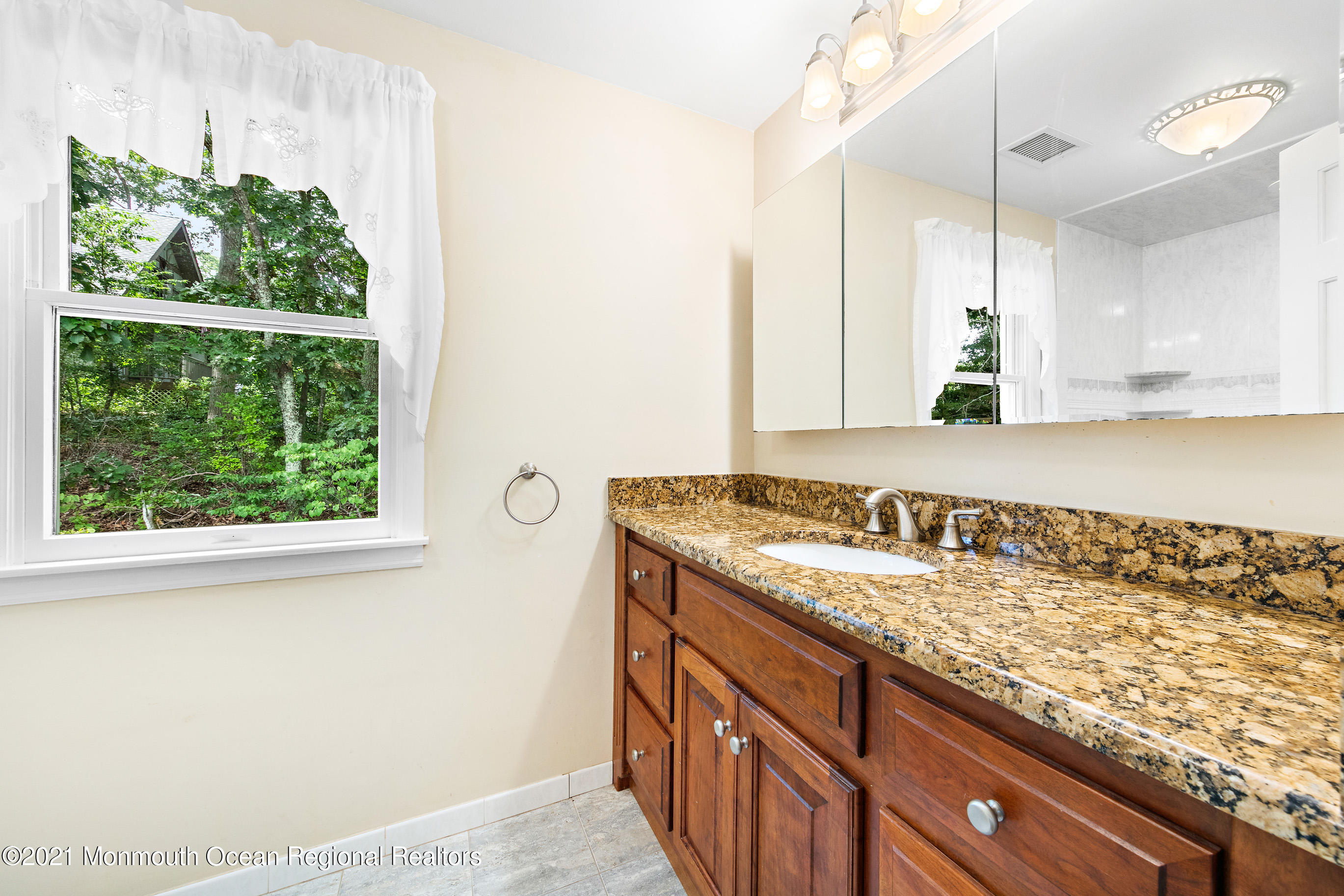 556 Albermarle Road Brick, NJ 08724 - Photo 47 of 60 2nd Floor Hallway Bathroom