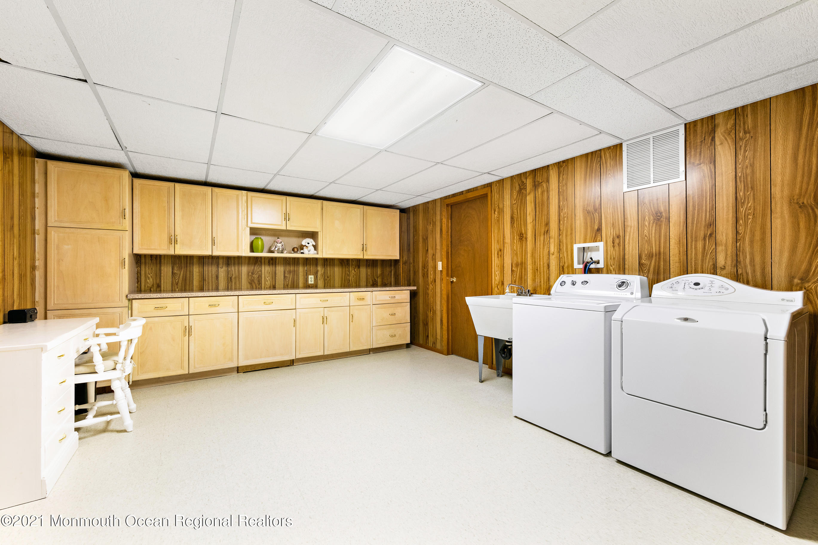 556 Albermarle Road Brick, NJ 08724 - Photo 50 of 60 Huge Laundry Room!