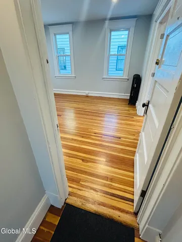 $1,950 | Undisclosed Address, Albany, NY 12202