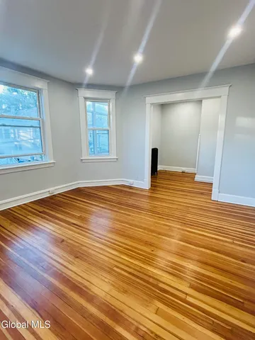 $1,950 | Undisclosed Address, Albany, NY 12202