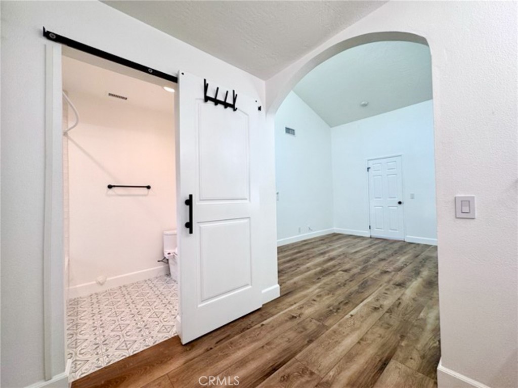 38901 Pso Corta Murrieta, CA 92563 - Photo 36 of 51 a view of bathroom