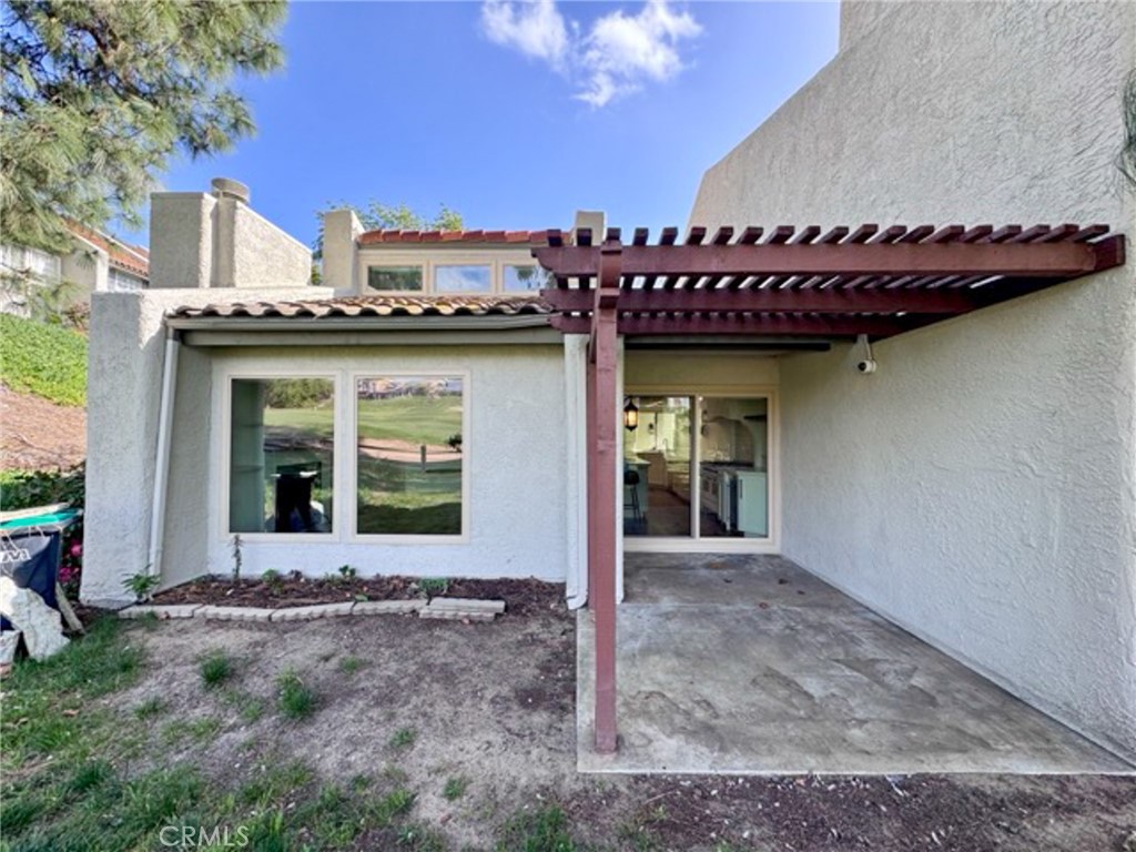 38901 Pso Corta Murrieta, CA 92563 - Photo 44 of 51 a view of a house with a porch and a chair