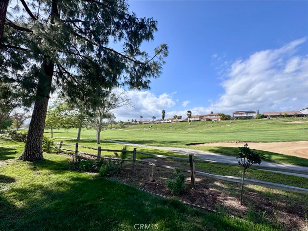 38901 Pso Corta Murrieta, CA 92563 - Photo 47 of 51 a view of a park with large trees
