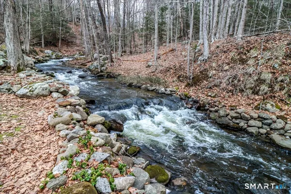 $3,300 | 2 At 75-79 Merryall Road, New Milford, CT 06776