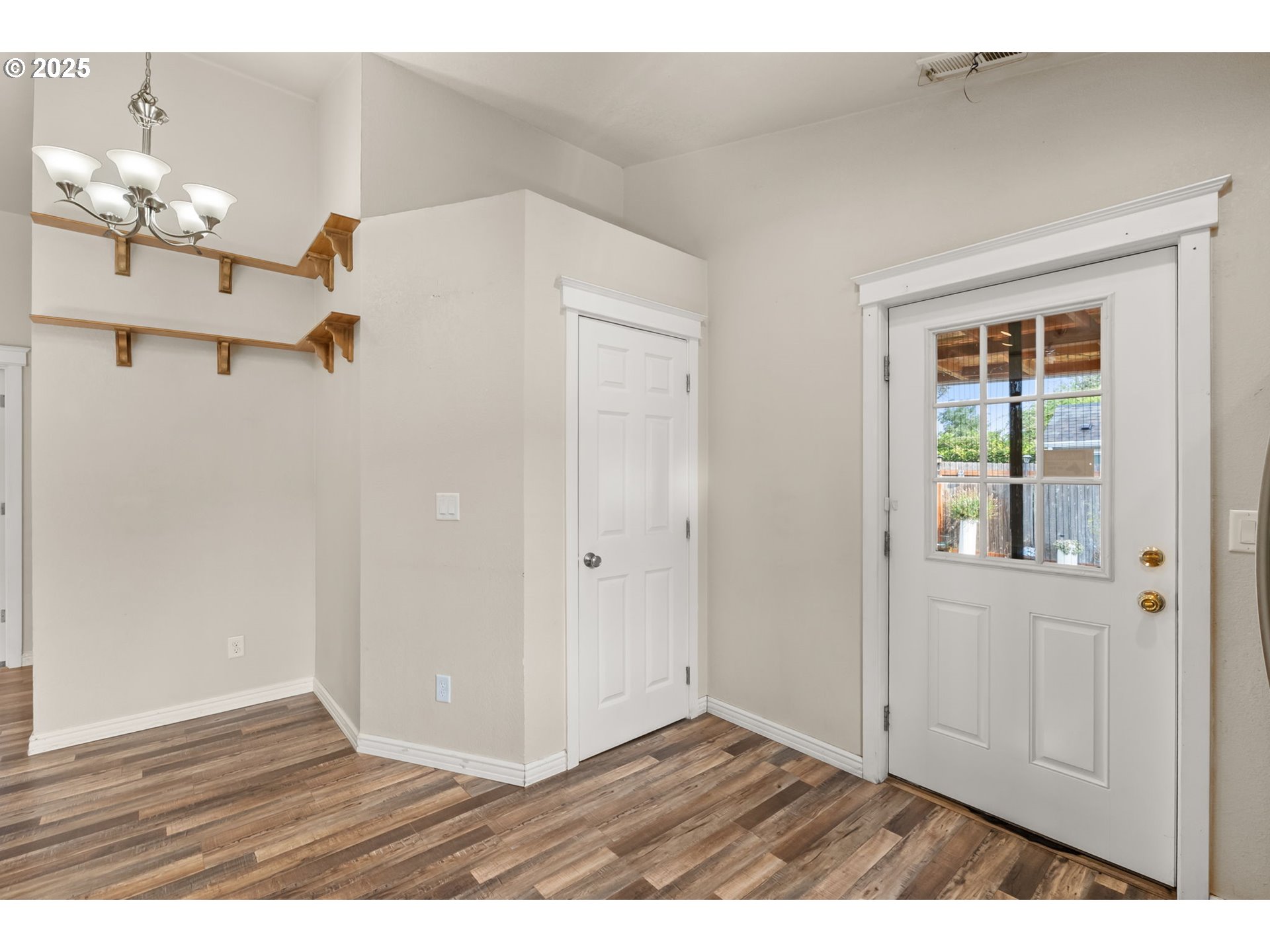 1219 Taney Street Eugene, OR 97402 - Photo 11 of 33