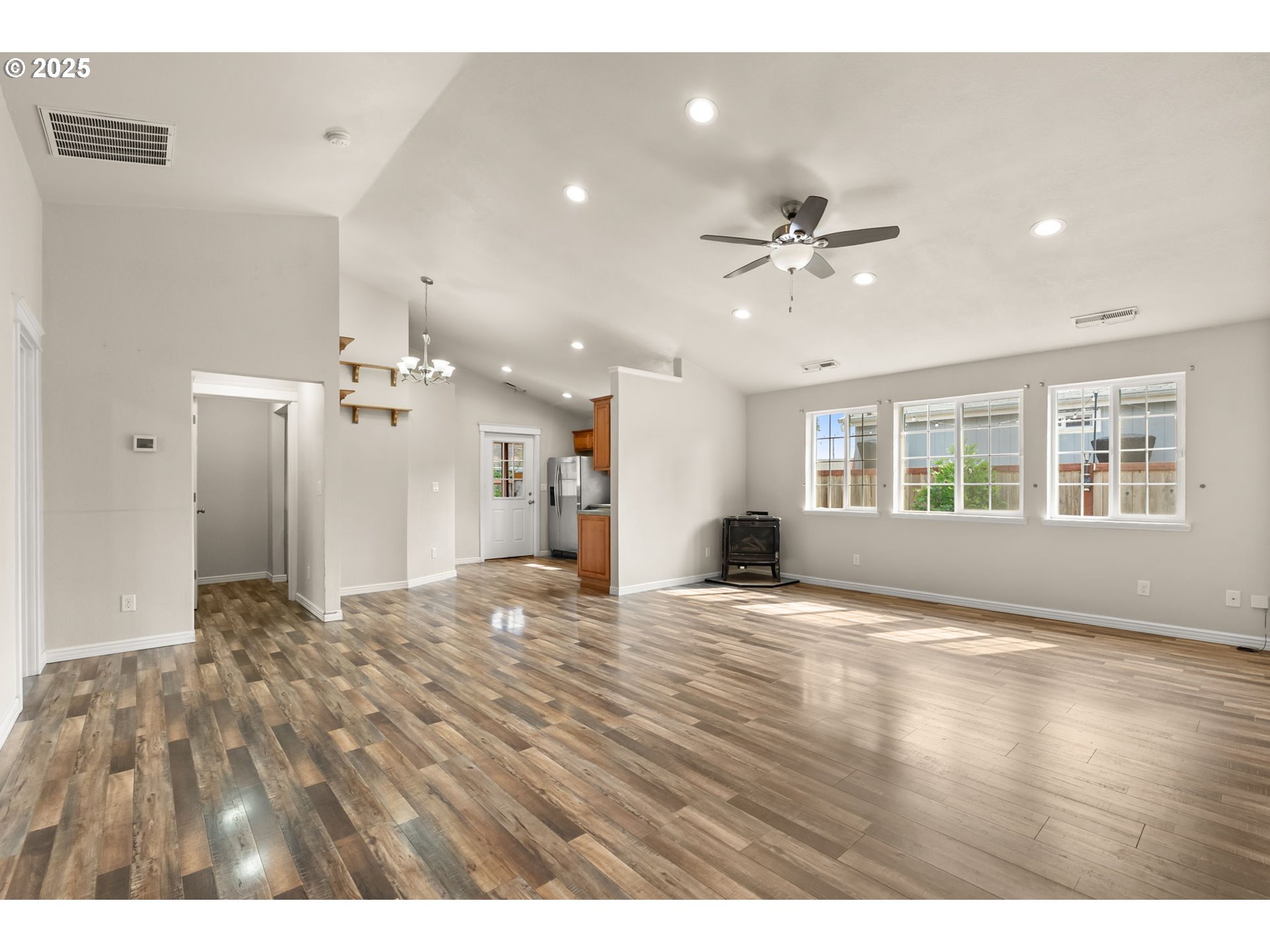 1219 Taney Street Eugene, OR 97402 - Photo 6 of 33