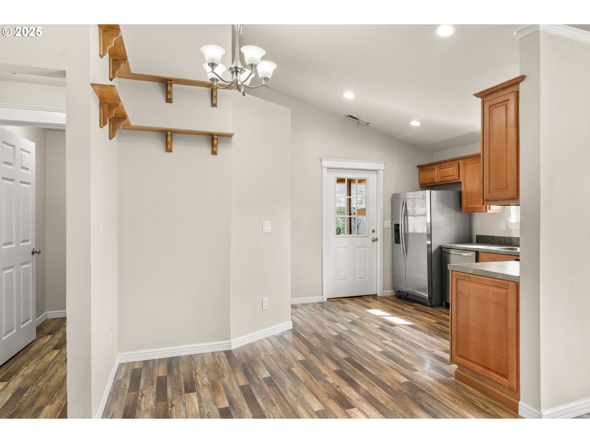 1219 Taney Street Eugene, OR 97402 - Photo 8 of 33