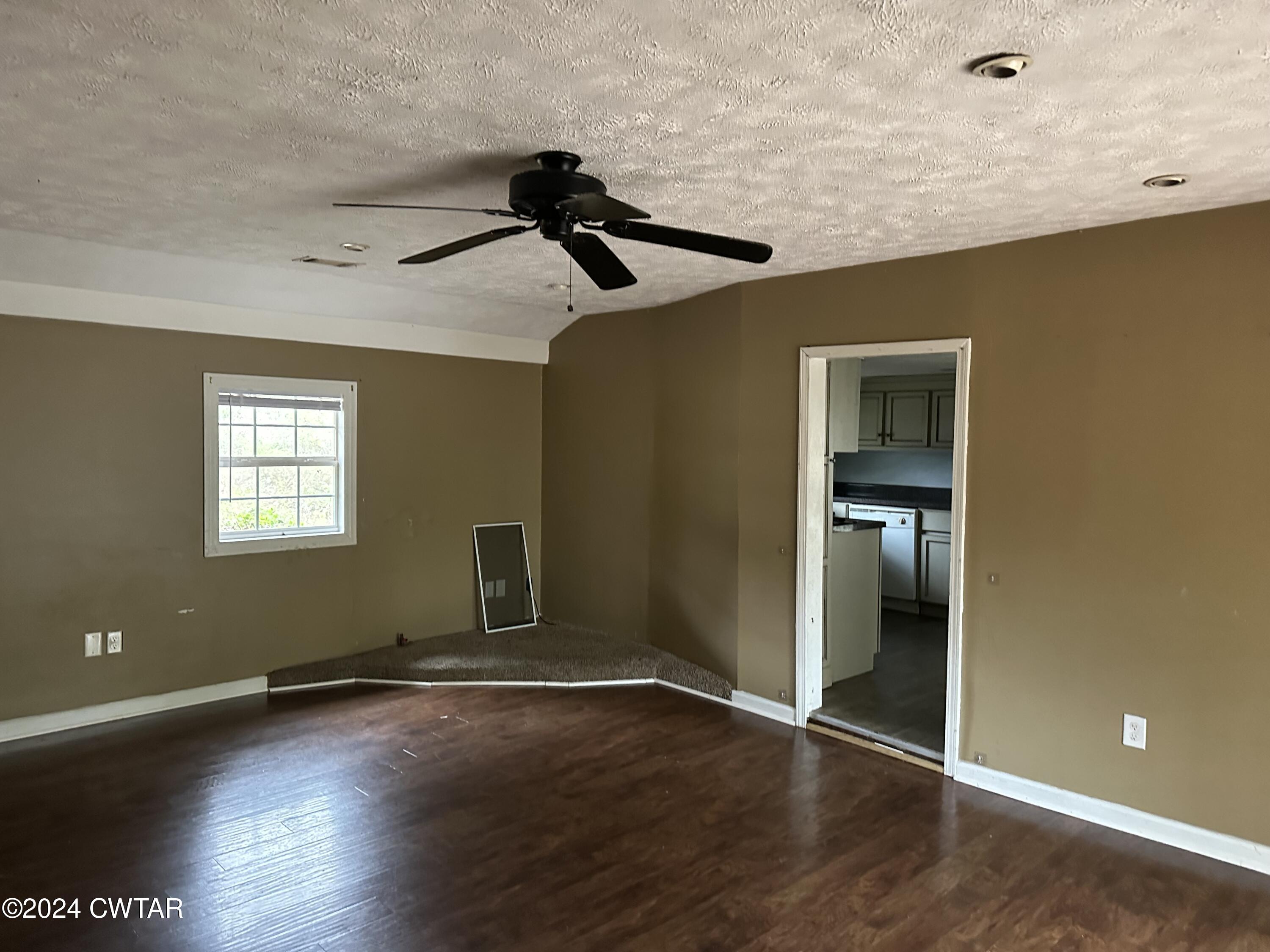 225 Capps Lane Pinson, TN 38366 - Photo 13 of 28 IMG_2546