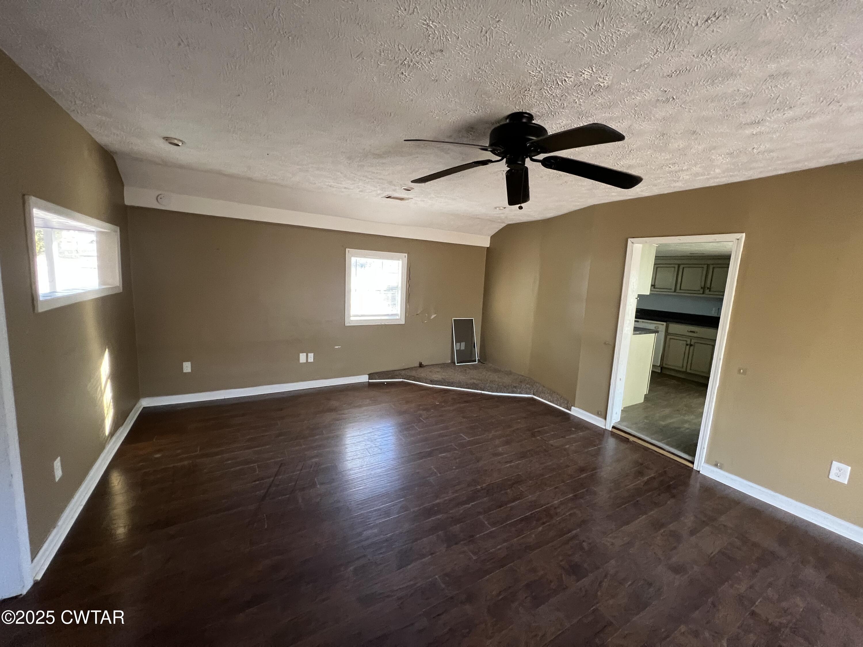 225 Capps Lane Pinson, TN 38366 - Photo 9 of 28 IMG_1804