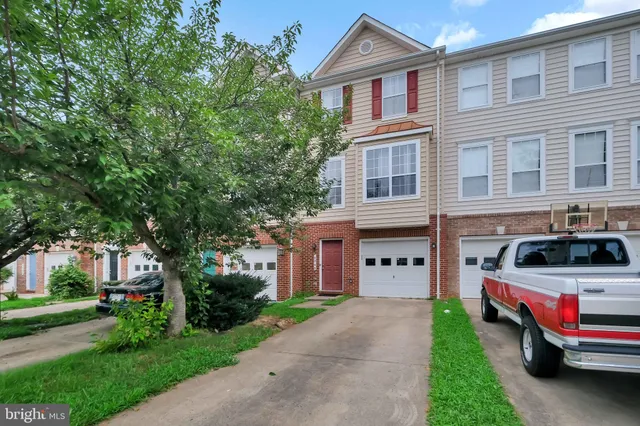 $2,650 | 6046 Ticket Way, Woodbridge, VA 22193