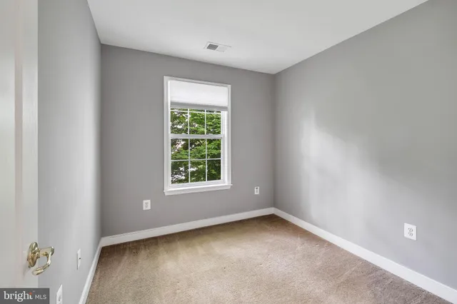 $2,650 | 6046 Ticket Way, Woodbridge, VA 22193