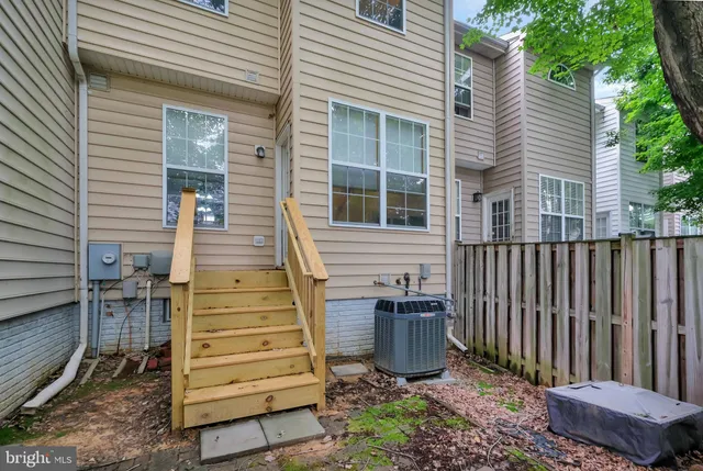 $2,650 | 6046 Ticket Way, Woodbridge, VA 22193