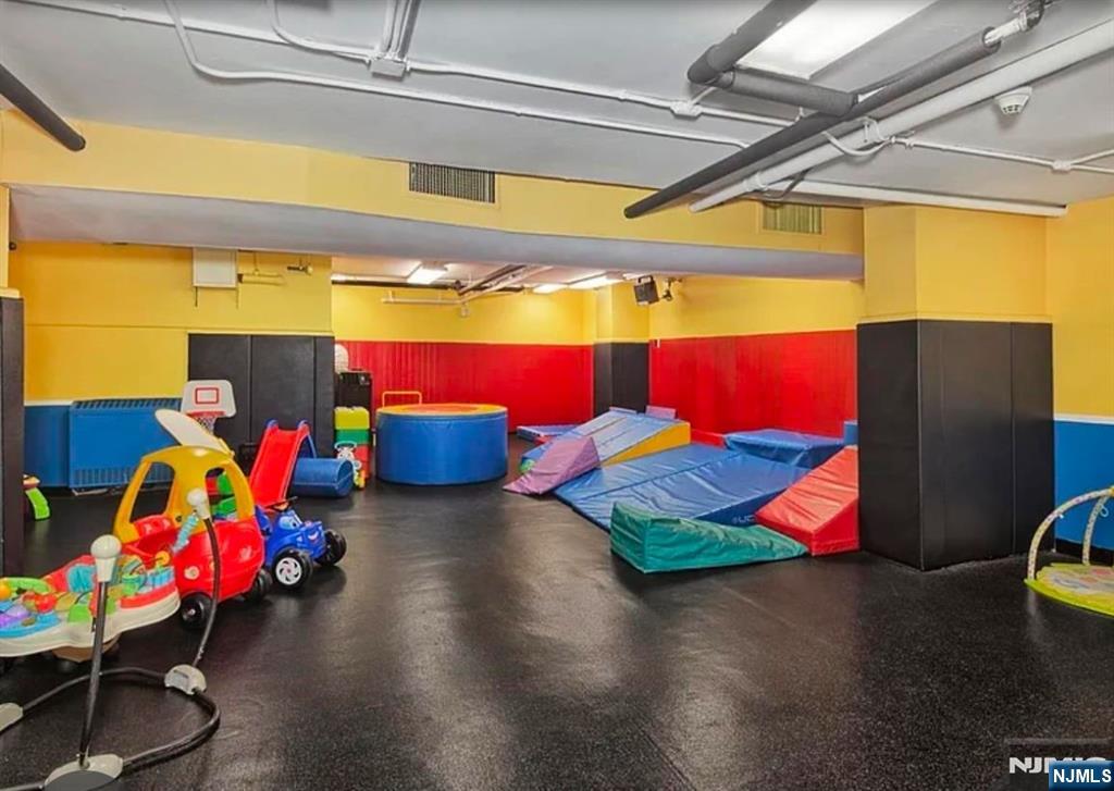 7002 JFK Boulevard East, Unit 3A Guttenberg, NJ 07093 - Photo 16 of 27