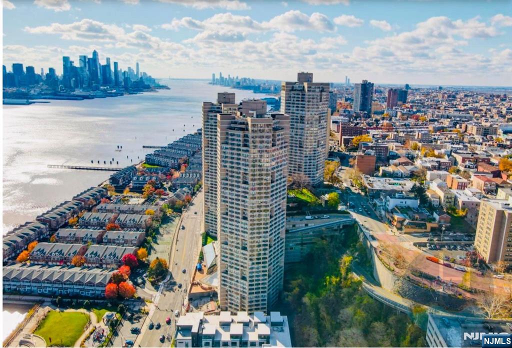 7002 JFK Boulevard East, Unit 3A Guttenberg, NJ 07093 - Photo 2 of 27