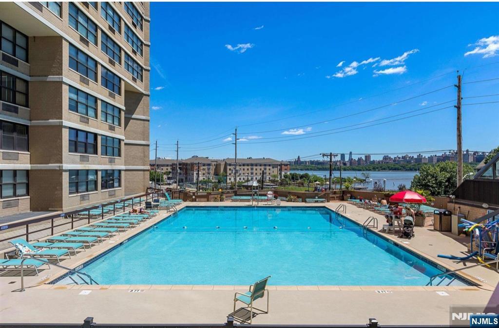 7002 JFK Boulevard East, Unit 3A Guttenberg, NJ 07093 - Photo 26 of 27