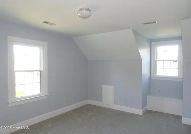 $300,000 | 100 Louis Street, Greenville, NC 27858