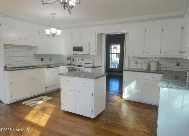 $300,000 | 100 Louis Street, Greenville, NC 27858