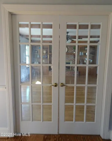 $300,000 | 100 Louis Street, Greenville, NC 27858