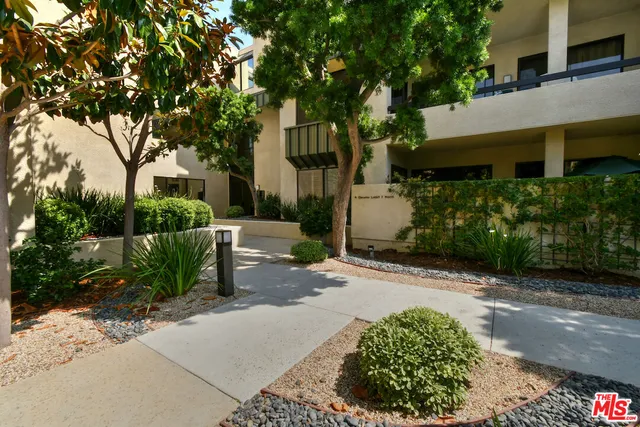 $1,299,000 | 2215 Century Hill, Unit 123, Los Angeles, CA 90067