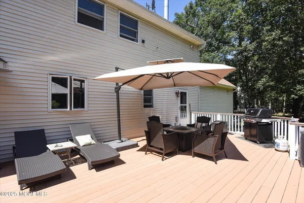 $814,900 | 14 Bittersweet Drive, Jackson, NJ 08527