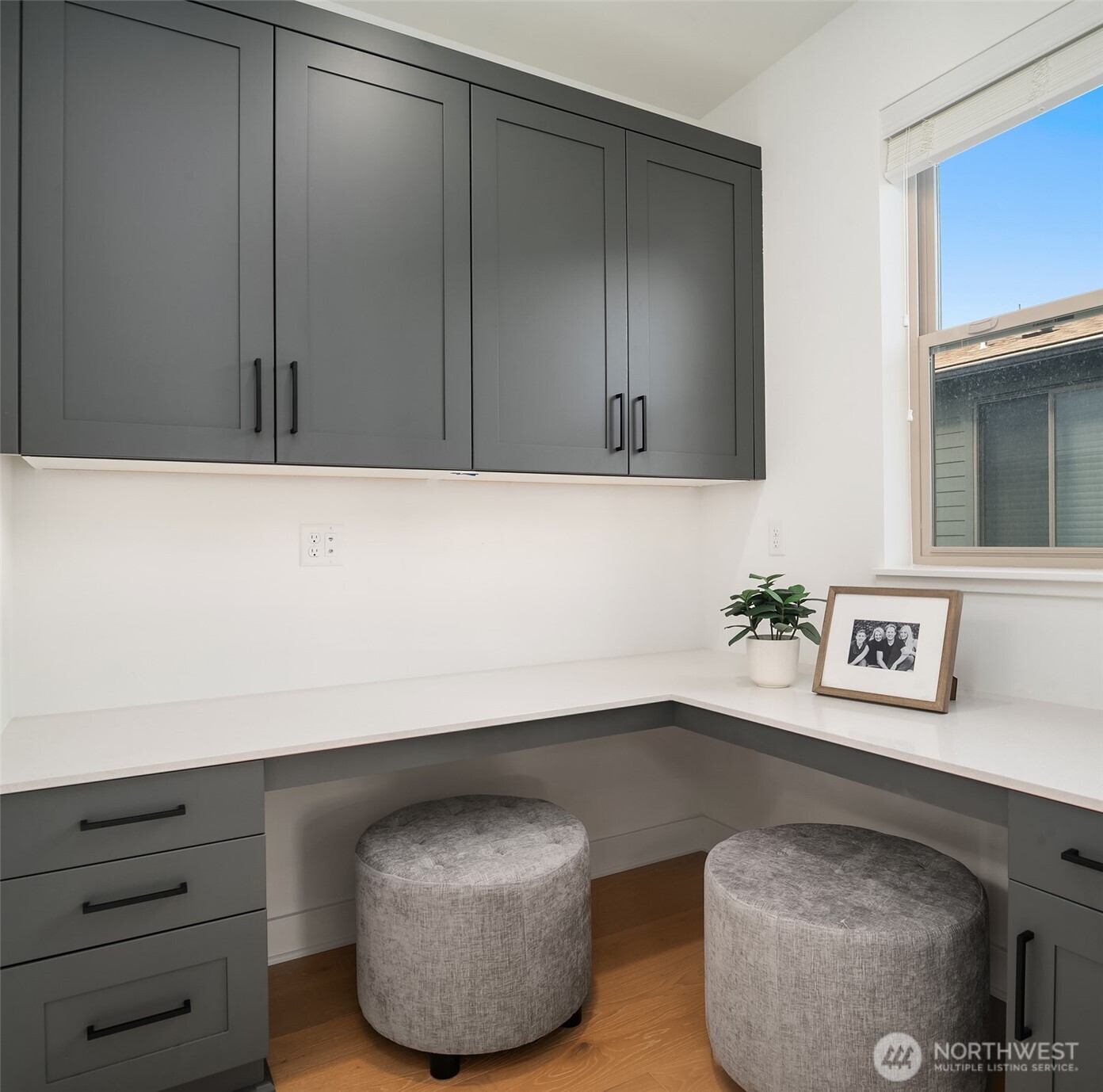 13368 Southeast 68th Place Newcastle, WA 98059 - Photo 14 of 31