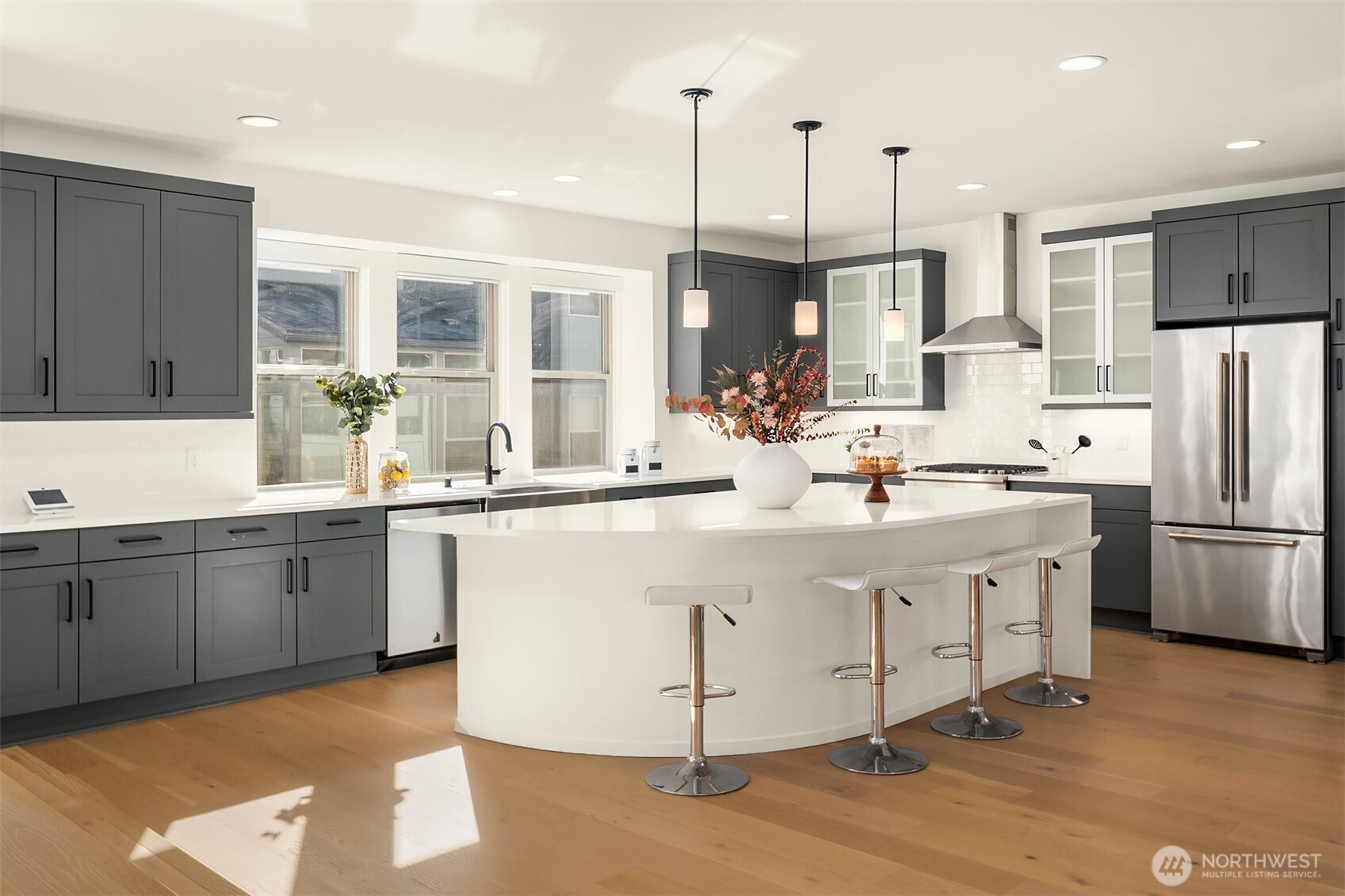 13368 Southeast 68th Place Newcastle, WA 98059 - Photo 3 of 31