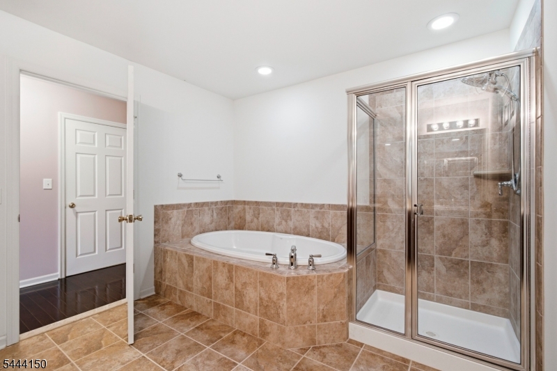 98 Tarrington Road Hamburg, NJ 07419 - Photo 28 of 40