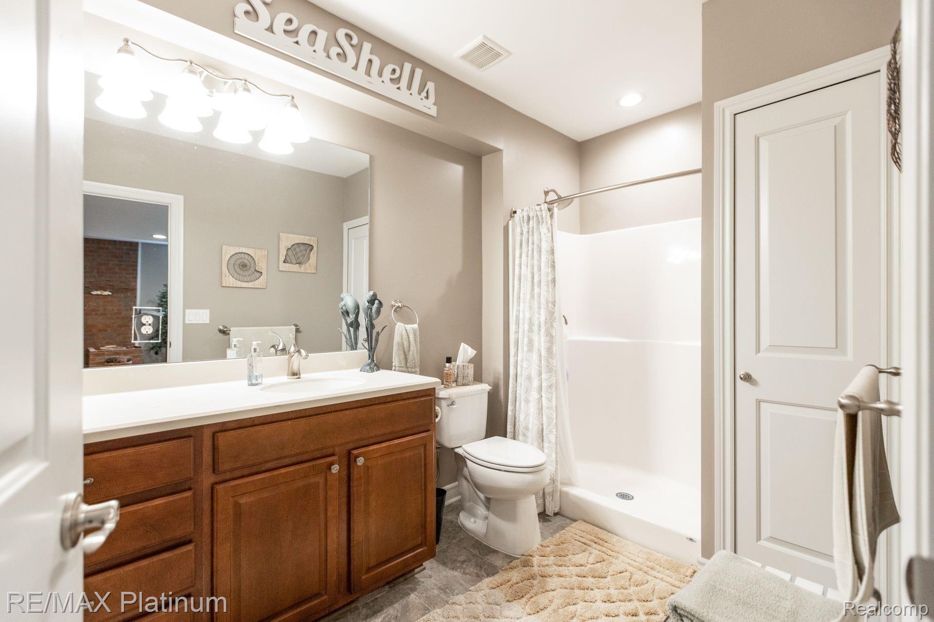 131 Fairhill Way Howell, MI 48843 - Photo 32 of 37 33.jpg
