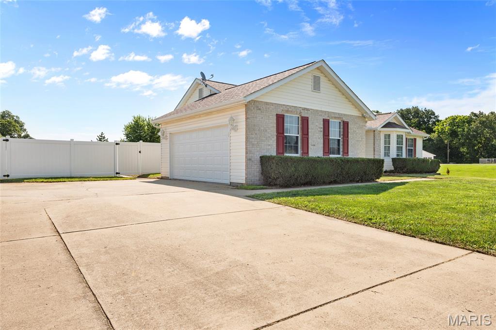 100 Willow Ridge Valmeyer, IL 62295 - Photo 3 of 40 Gallery Image 3