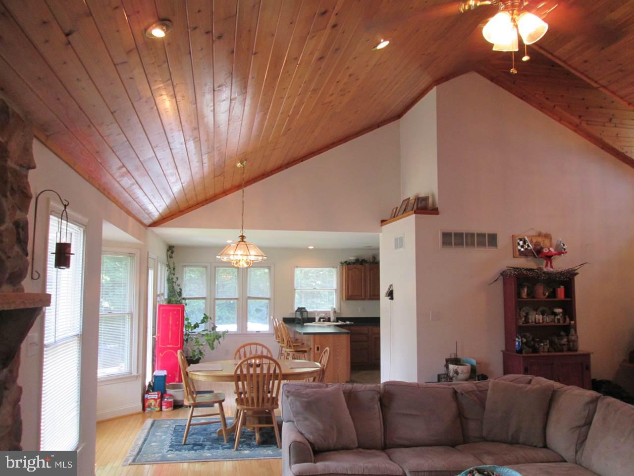 323 Glenville Road Hanover, PA 17331 - Photo 14 of 35 Gallery Image 14