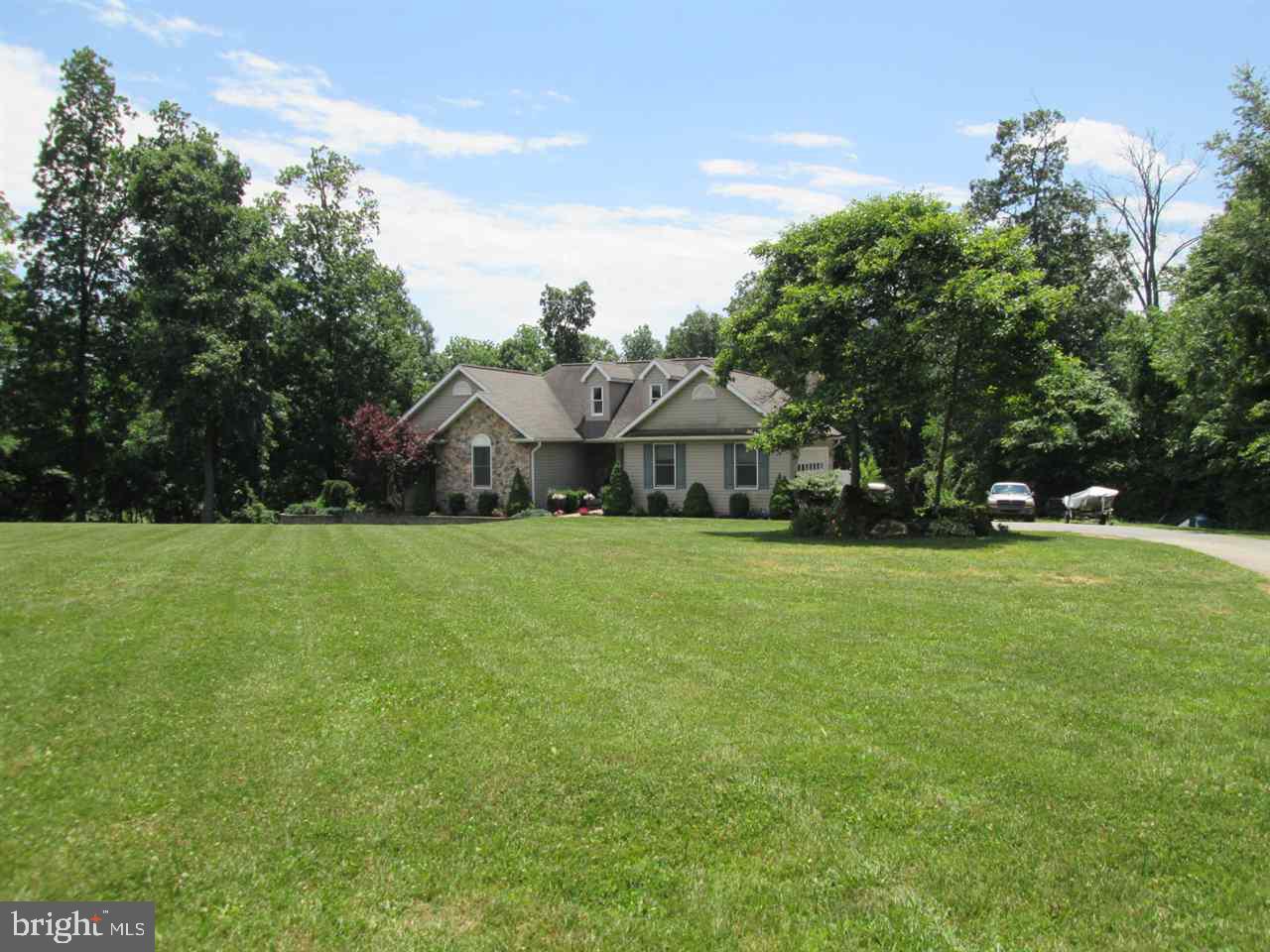 323 Glenville Road Hanover, PA 17331 - Photo 2 of 35 Gallery Image 2