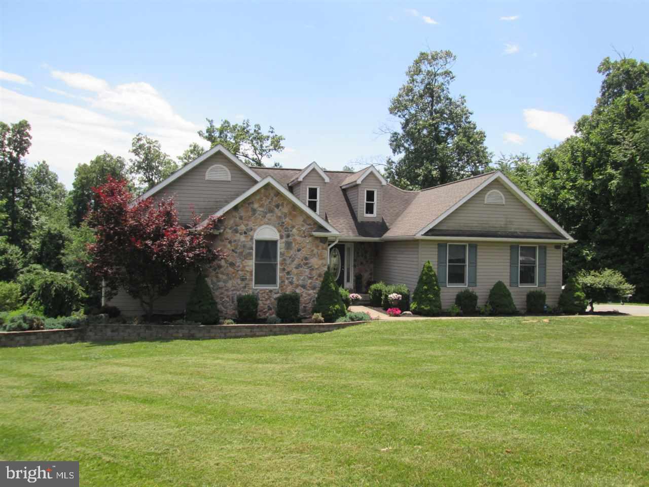 323 Glenville Road Hanover, PA 17331 - Photo 4 of 35 Gallery Image 4