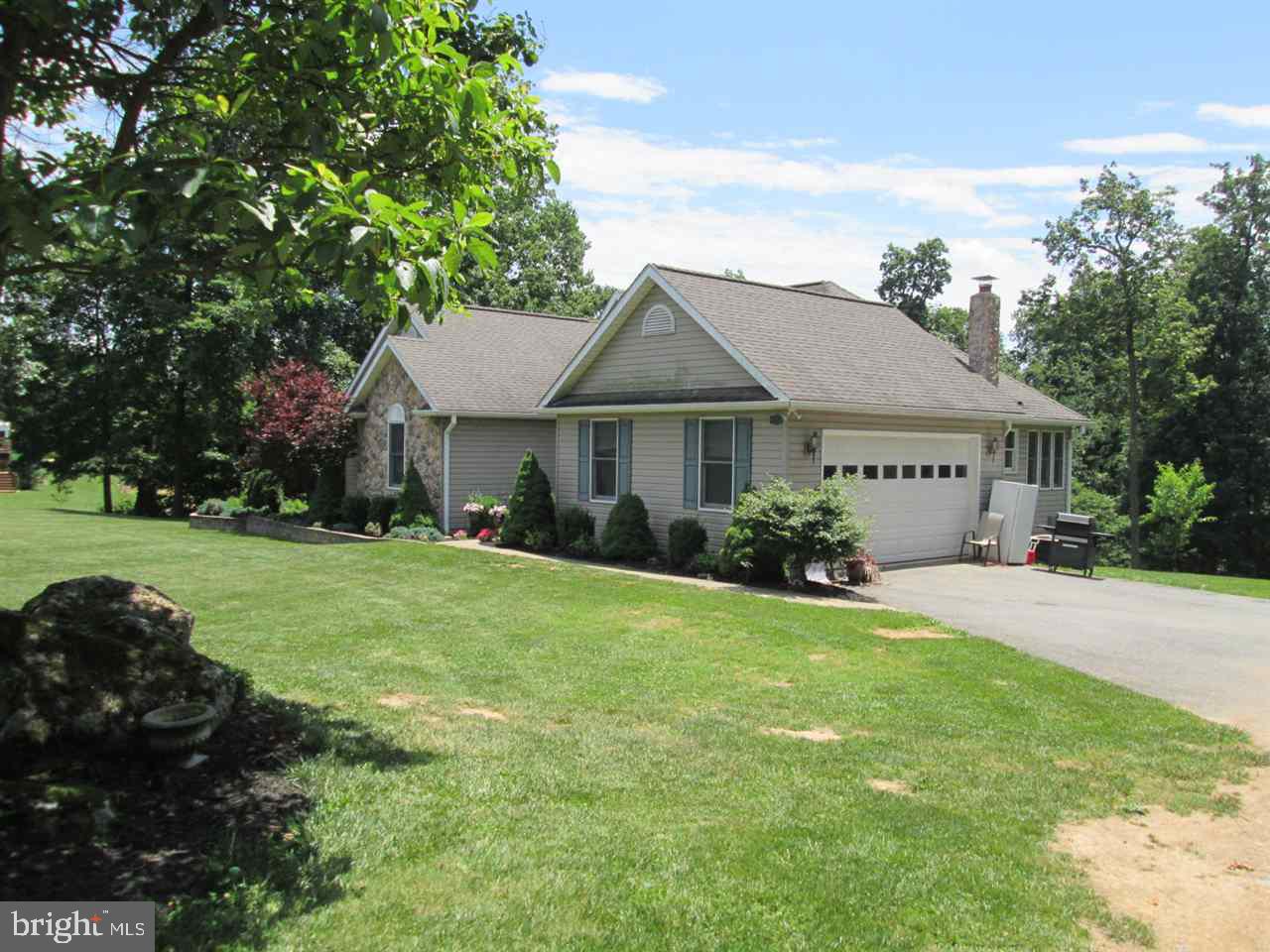 323 Glenville Road Hanover, PA 17331 - Photo 6 of 35 Gallery Image 6