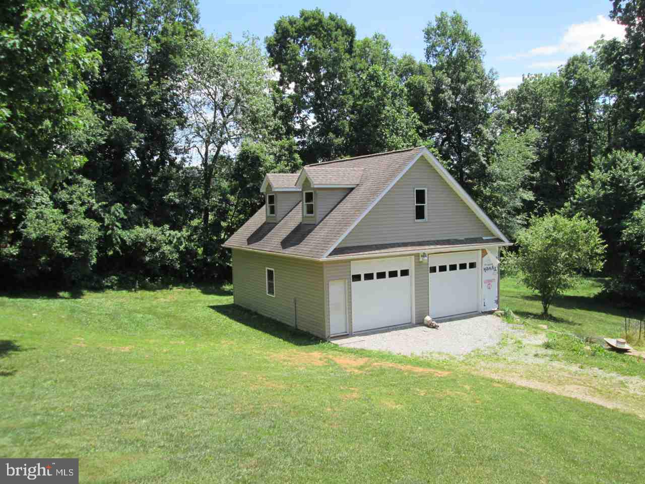323 Glenville Road Hanover, PA 17331 - Photo 8 of 35 Gallery Image 8