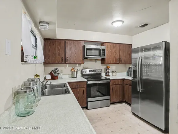 $289,000 | 1214 Cherokee Court, Kissimmee, FL 34744