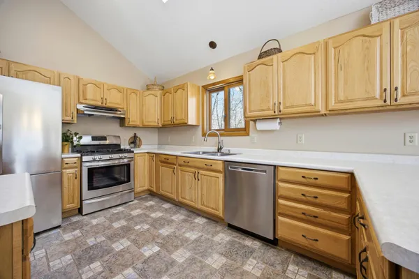 $524,900 | 17135 200 Street, Lake Park, MN 56554