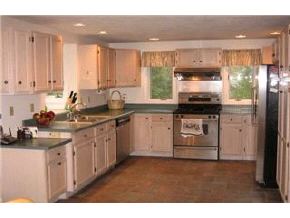 381 Ocean Road Portsmouth, NH 03801 - Photo 2 of 12 Gallery Image 2