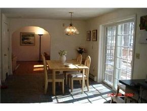 381 Ocean Road Portsmouth, NH 03801 - Photo 3 of 12 Gallery Image 3