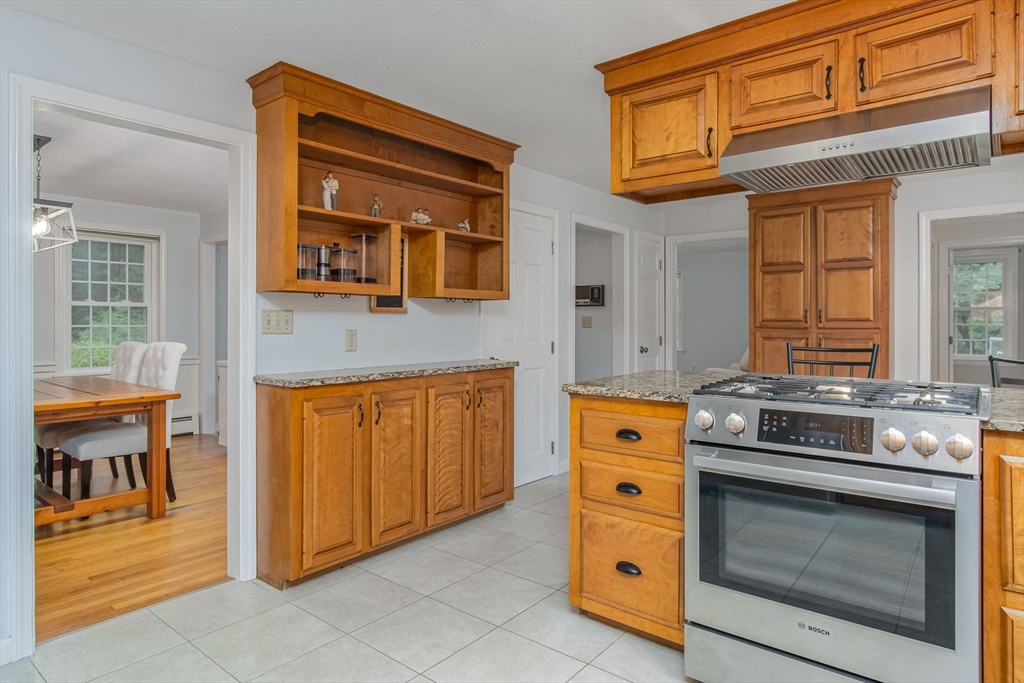 486 Old Dunstable Road Groton, MA 01450 - Photo 11 of 38