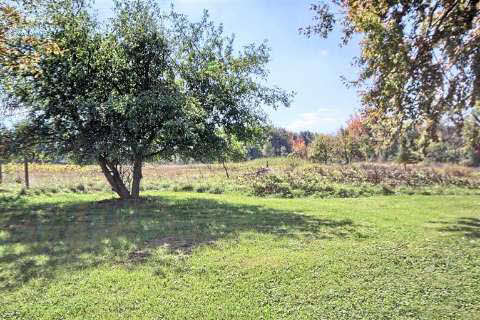 2048 Belford Road Holly, MI 48442 - Photo 26 of 29 20421724-25.JPG