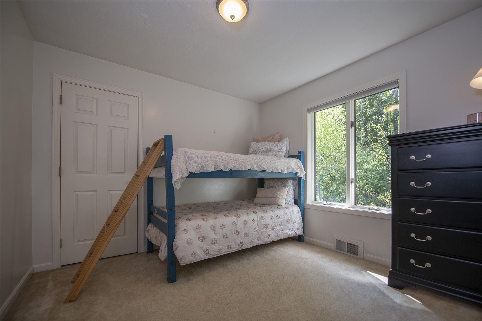 959 Safford Road Hartford, VT 05059 - Photo 24 of 27 Gallery Image 24