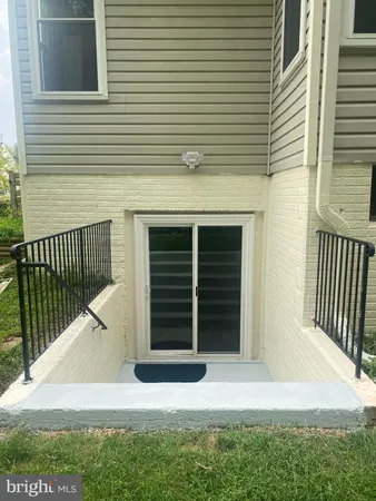 $1,650 | 46938 Colby Court, Sterling, VA 20164