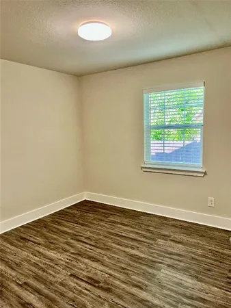 $1,250 | 21415 Russell Drive, New Caney, TX 77357