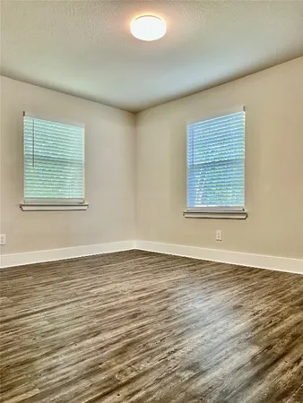 $1,250 | 21415 Russell Drive, New Caney, TX 77357