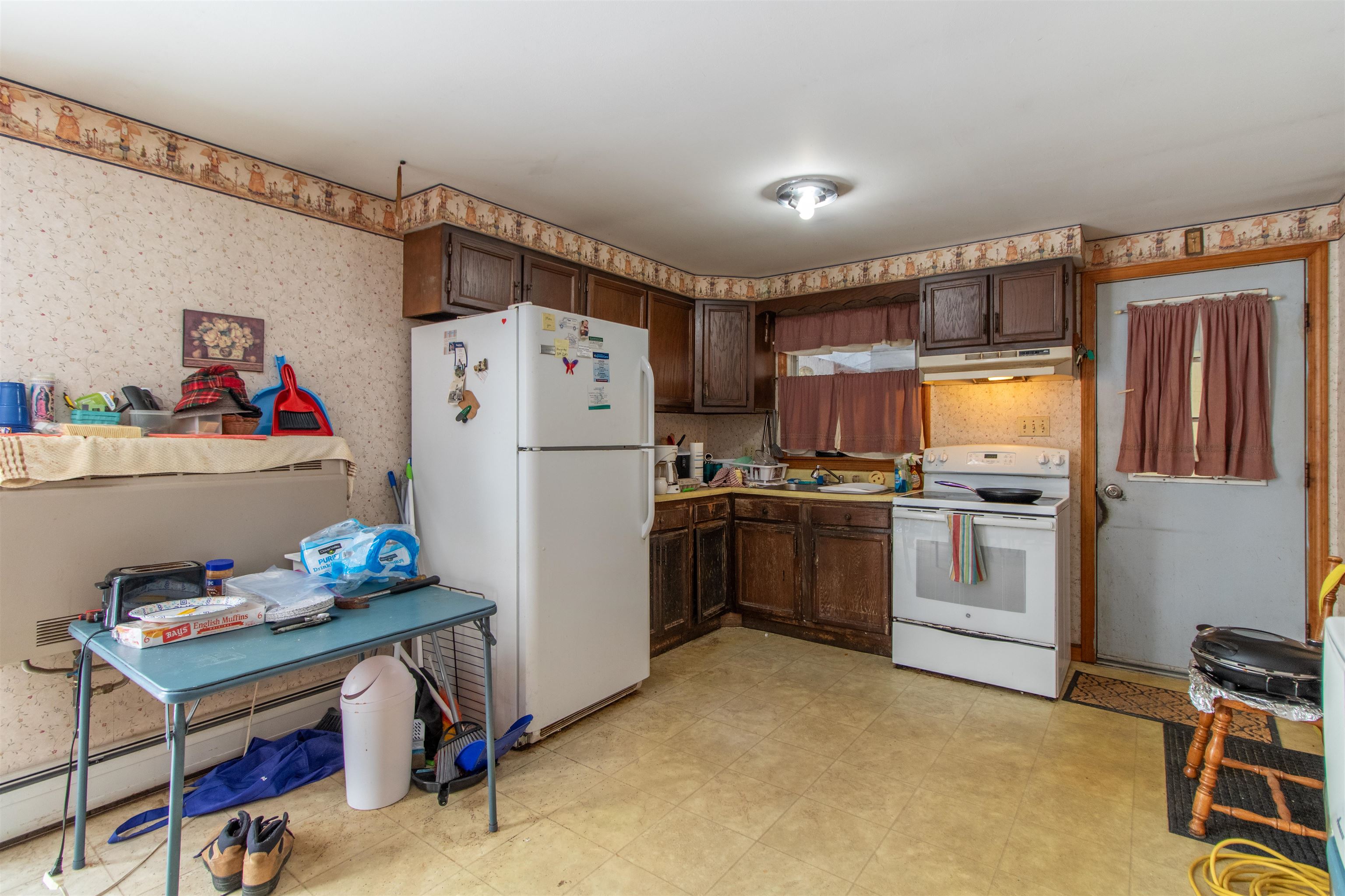 342 Dale Avenue Brighton, VT 05846 - Photo 6 of 28