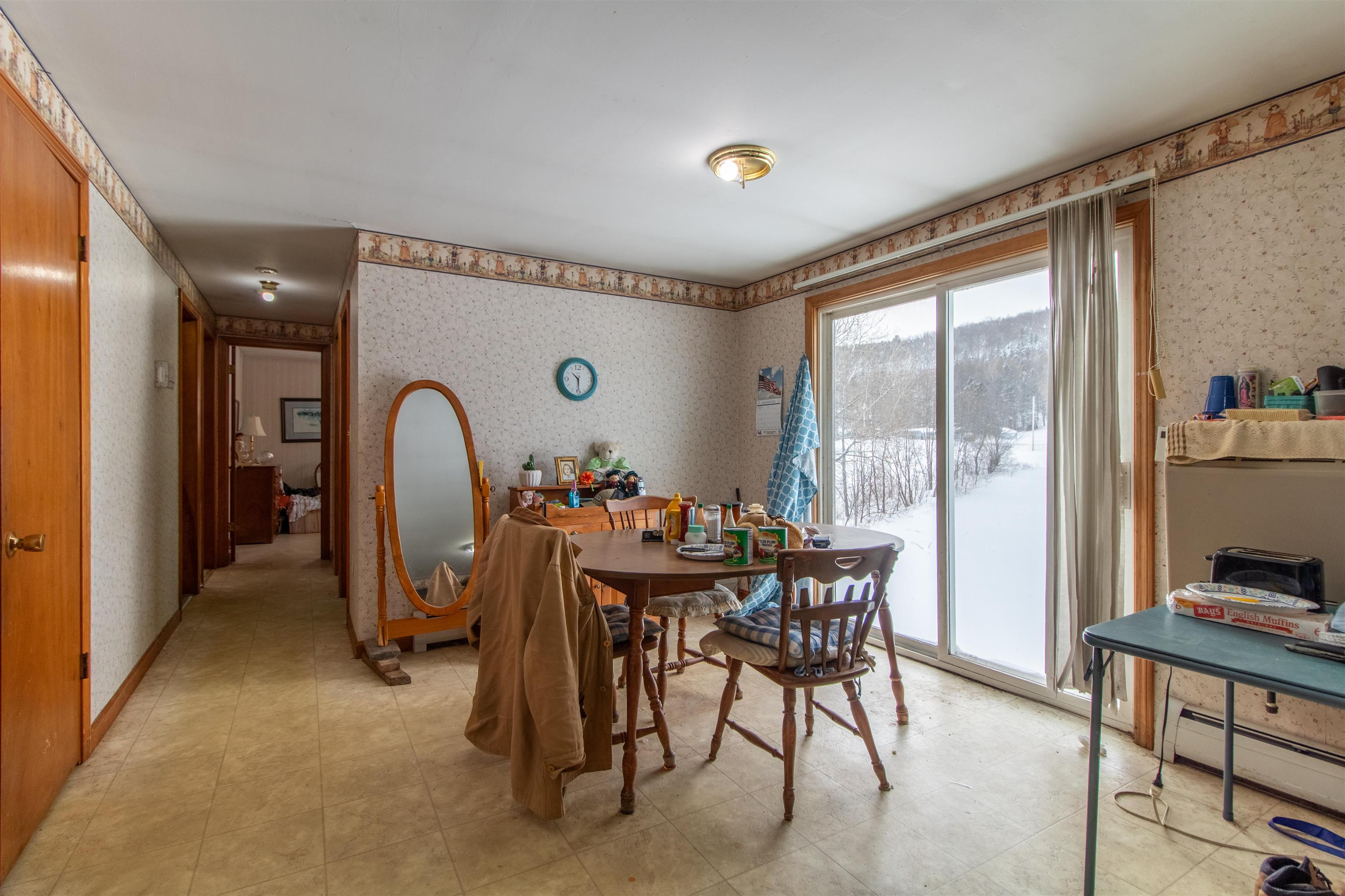 342 Dale Avenue Brighton, VT 05846 - Photo 7 of 28