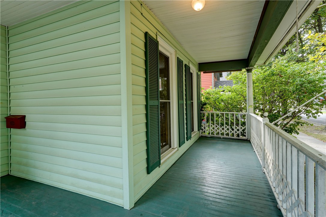 151 Cypress Street Rochester, NY 14620 - Photo 4 of 42