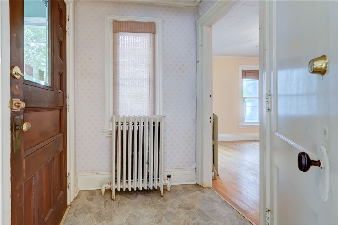 151 Cypress Street Rochester, NY 14620 - Photo 5 of 42